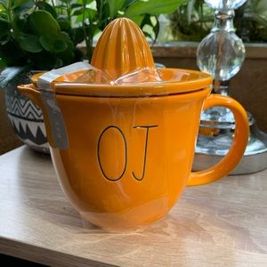 🍊 Rae Dunn OJ juicer